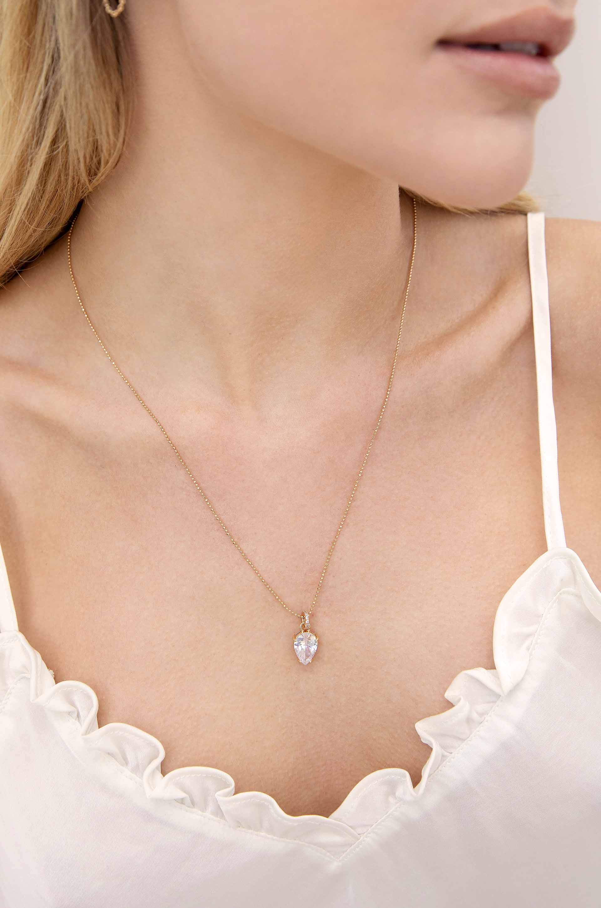 Fashion delicate chain