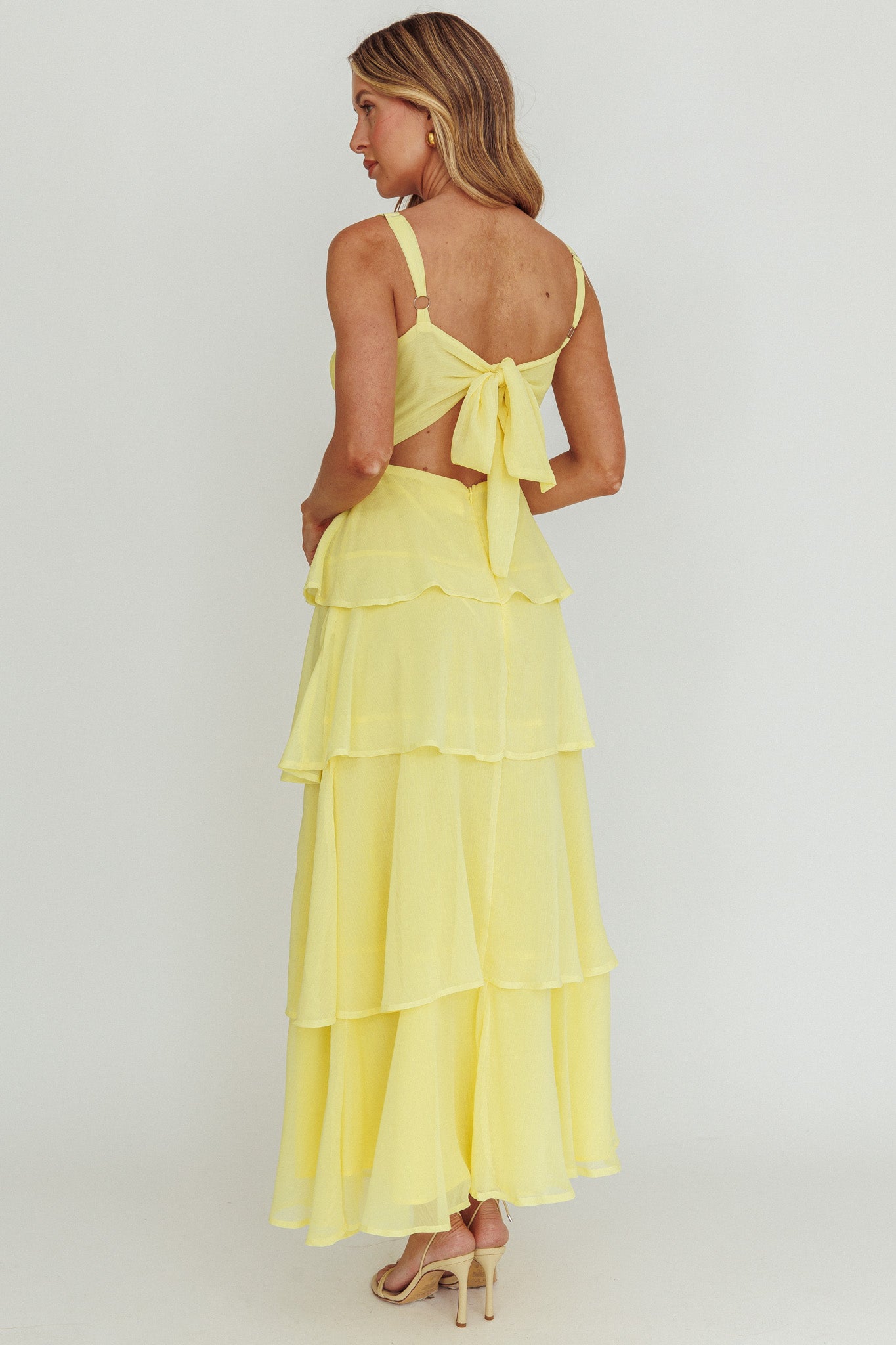 Fashion yellow flowing dress