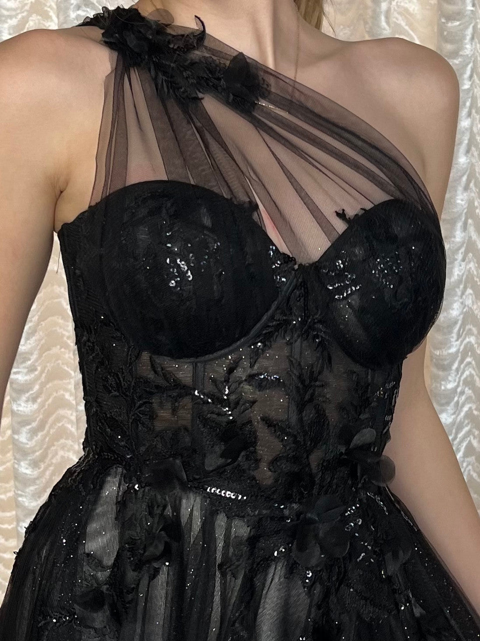Leila One Shoulder Gown - Black
