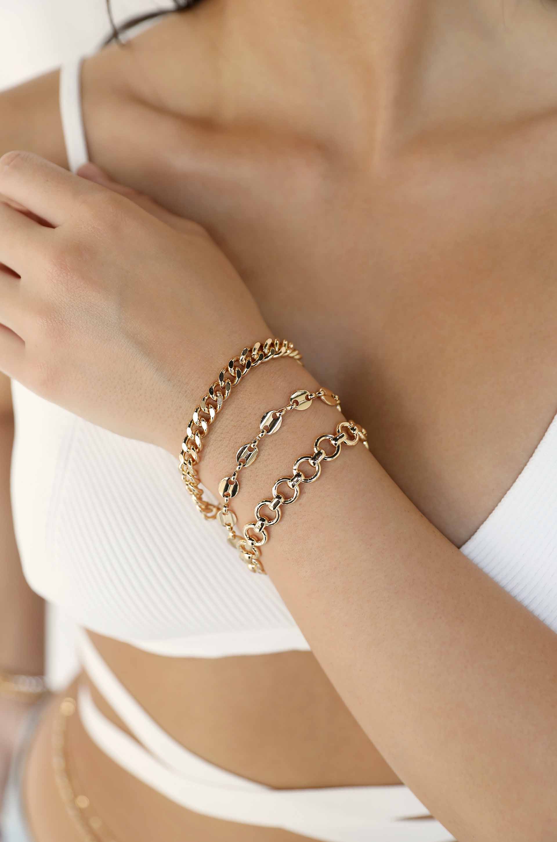 Shop gld chain an good bracelet set