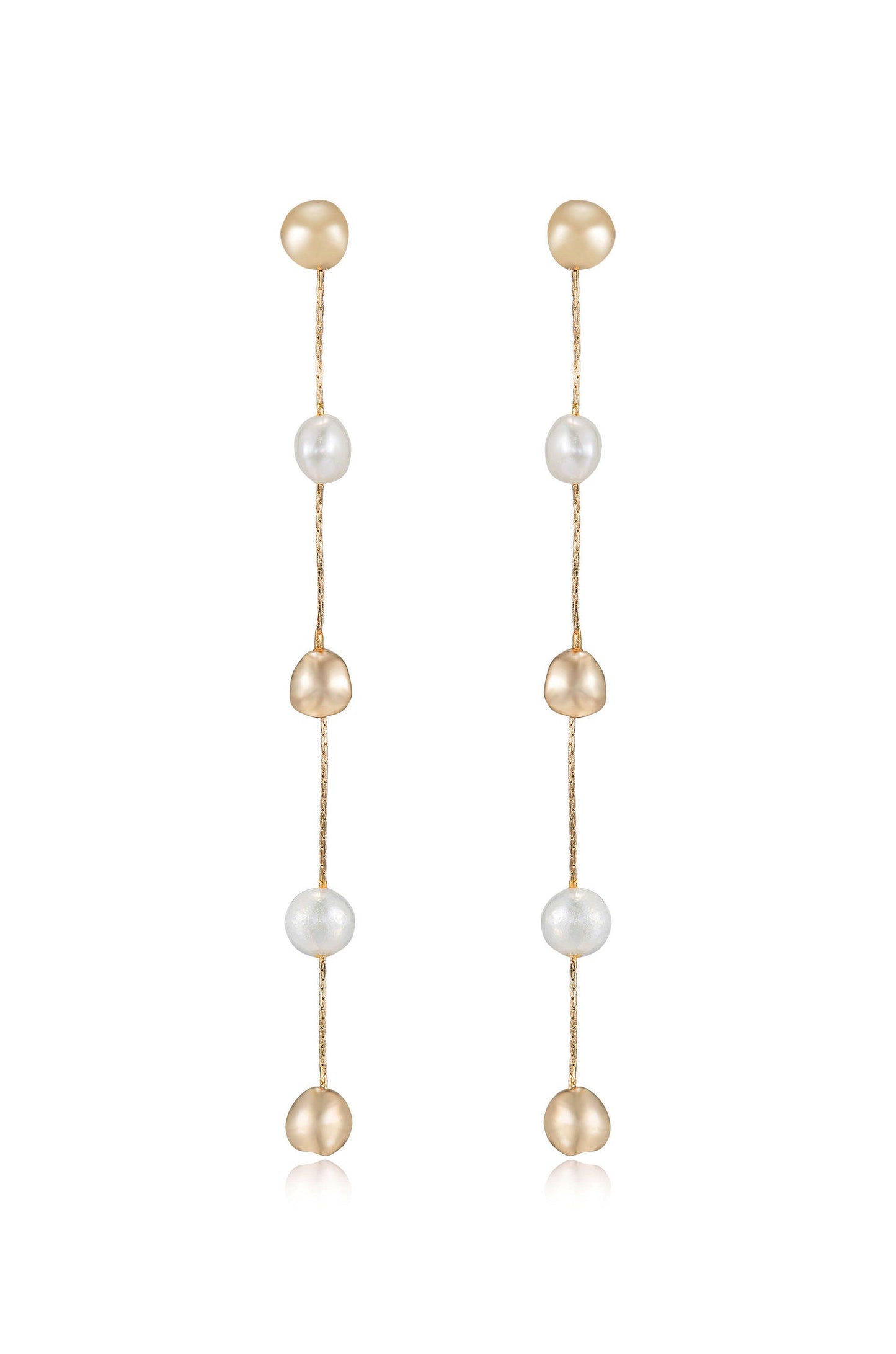 Dangling earrings made of alternating pearls and gold beads, showcasing a visually appealing mix of textures and shapes, likely designed for elegant occasions. The background is plain, emphasizing the earrings.