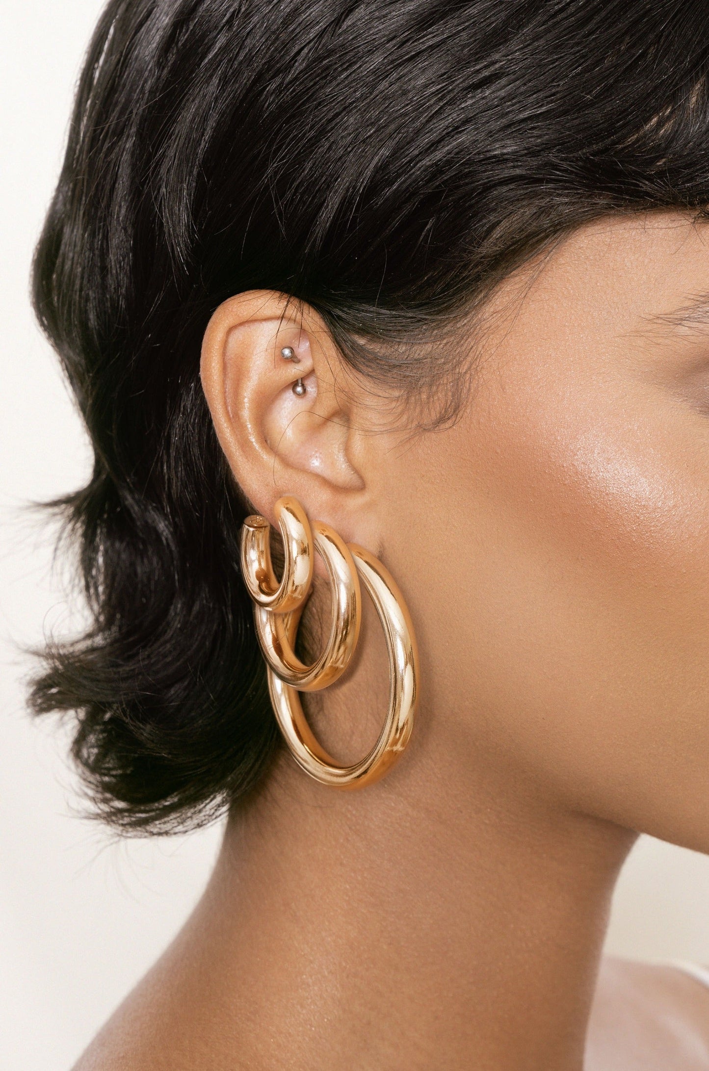 Small Thick Classic Hoops