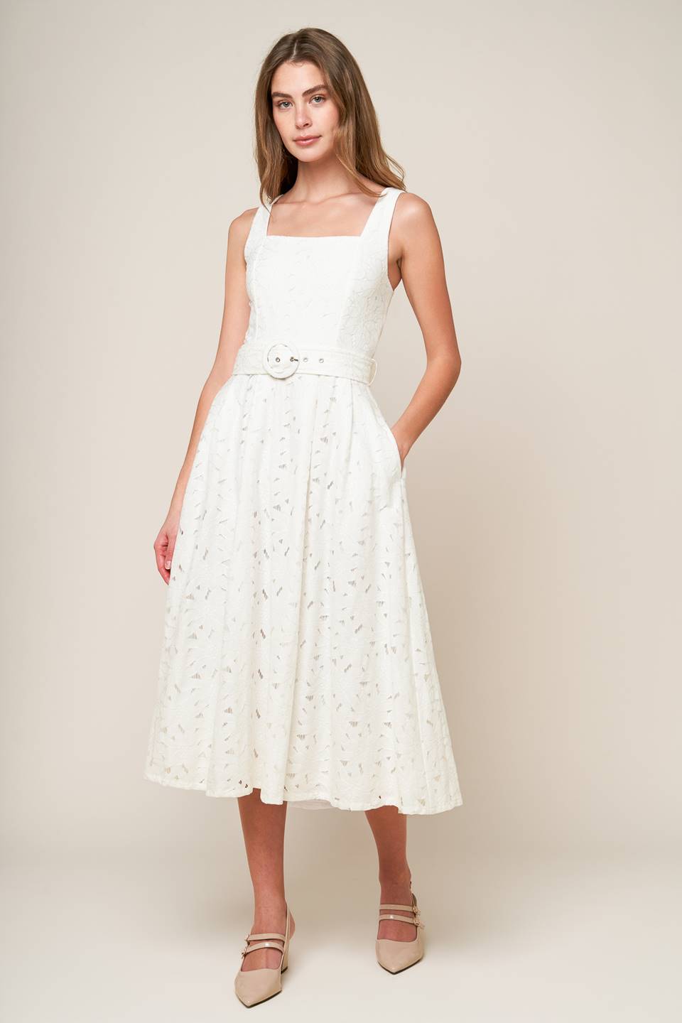 DAFFODILS & DAYDREAMS WOVEN LACE MIDI DRESS