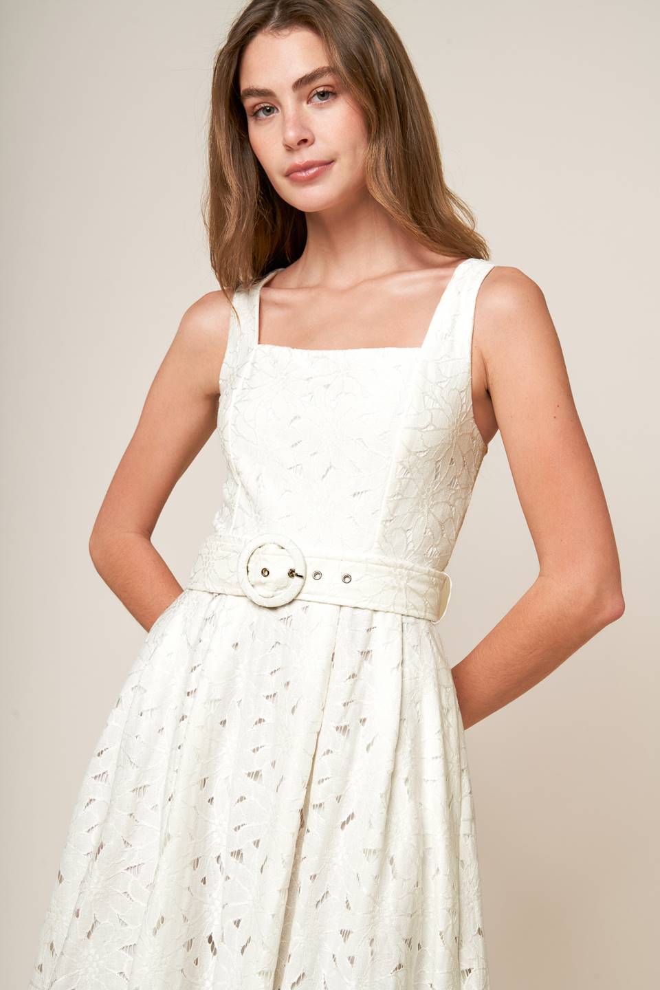 DAFFODILS & DAYDREAMS WOVEN LACE MIDI DRESS