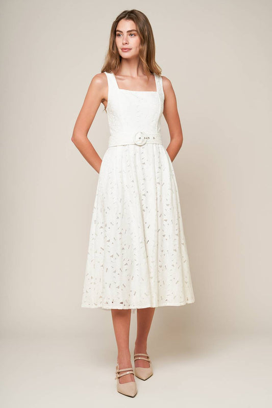 DAFFODILS & DAYDREAMS WOVEN LACE MIDI DRESS