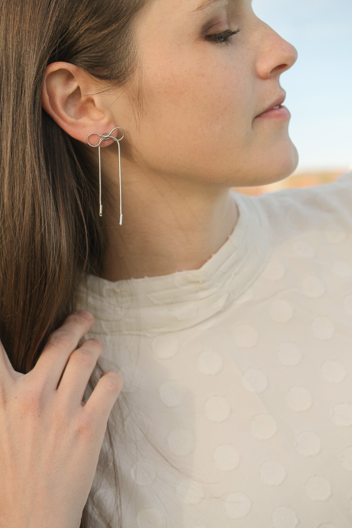 Lizzie Bow Earring in Silver