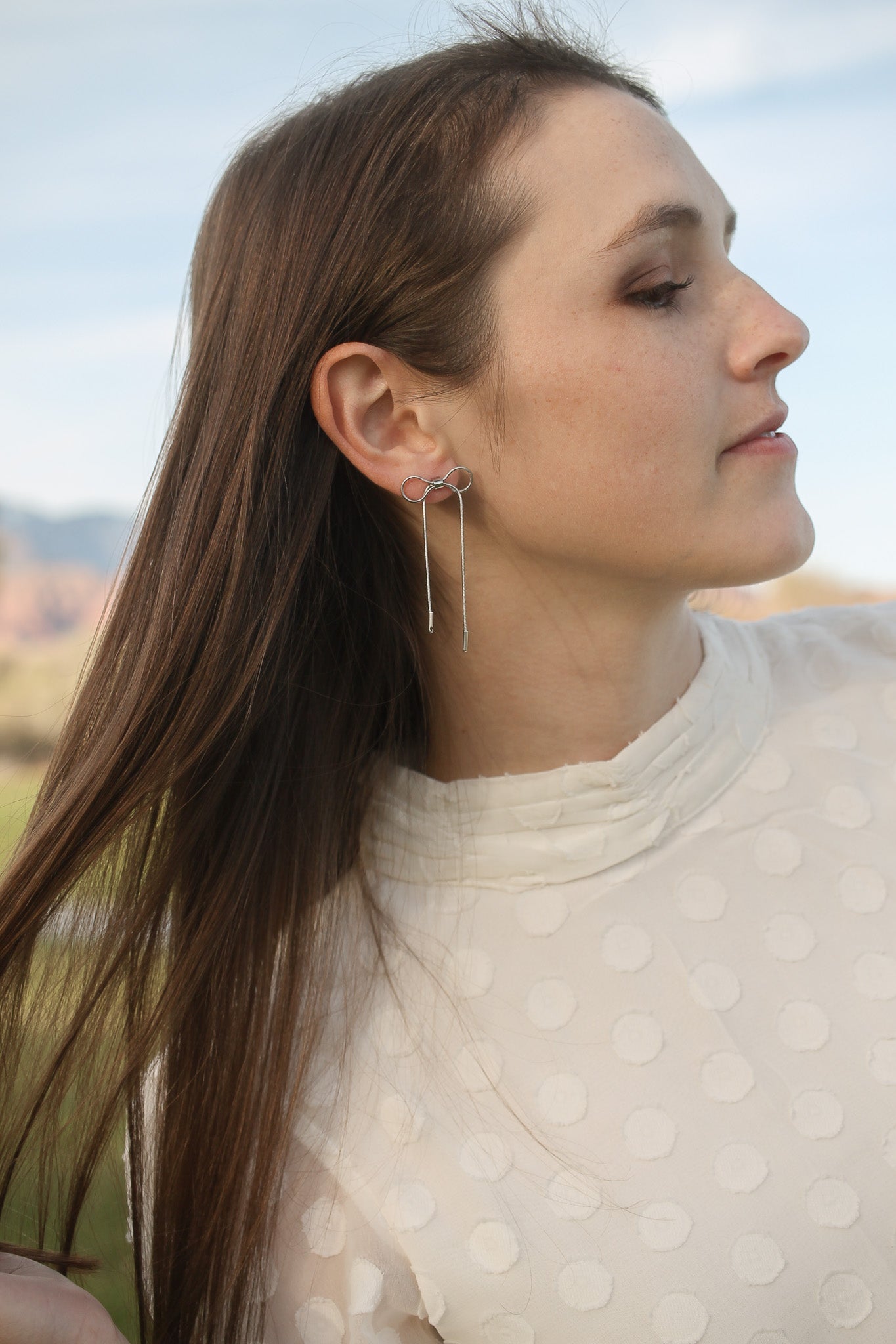 Lizzie Bow Earring in Silver