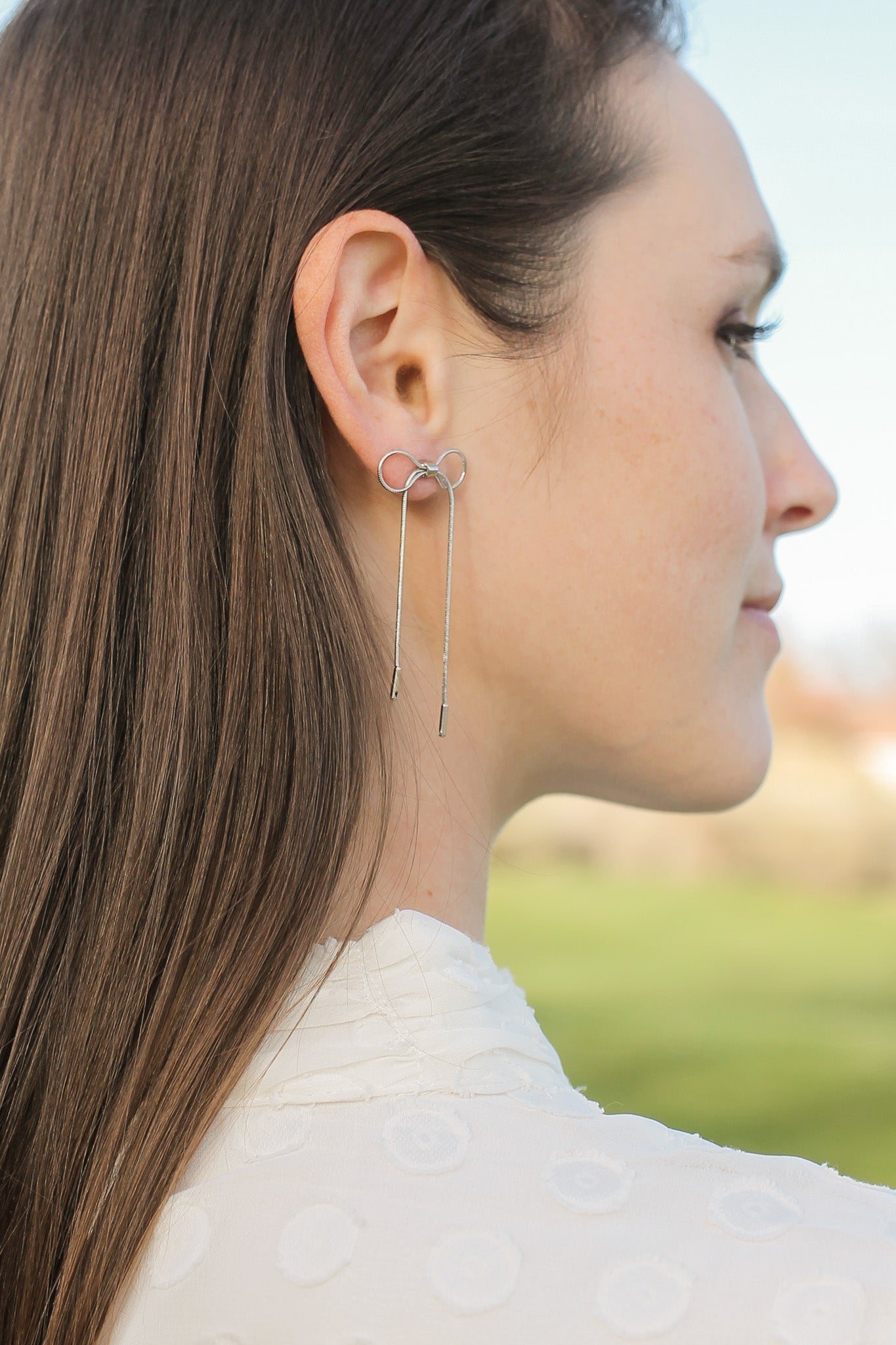 Lizzie Bow Earring in Silver