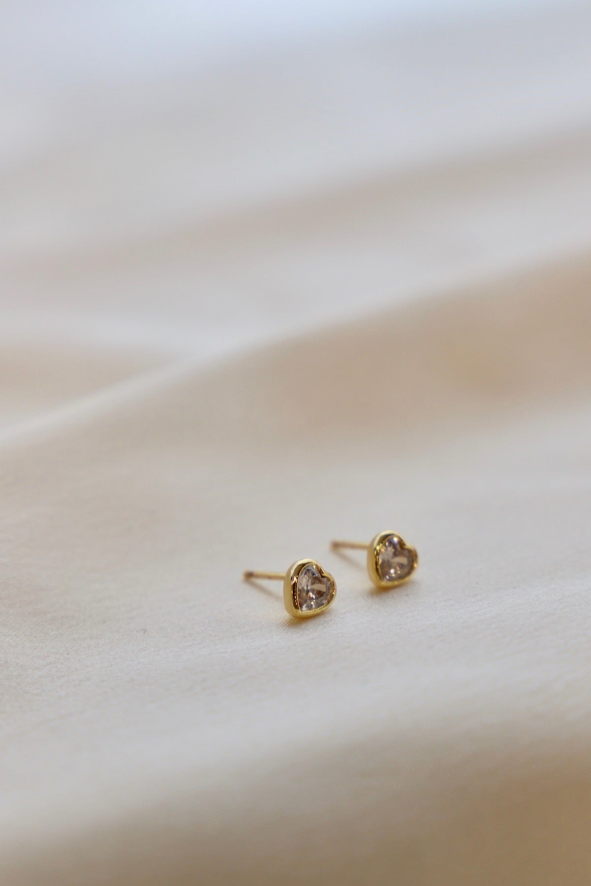 CZ HEART STUD