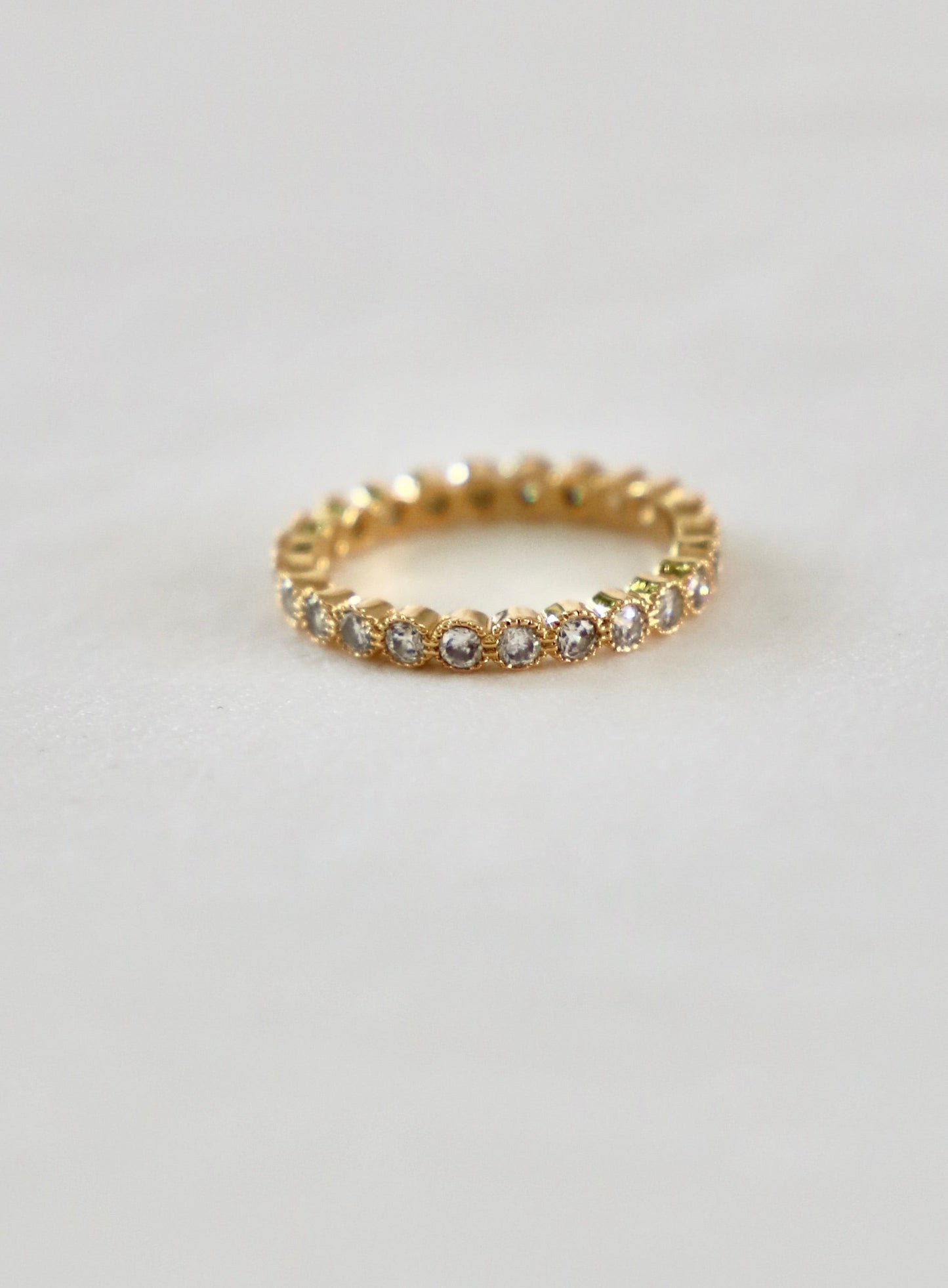 ROUND ETERNITY BAND- CLEAR