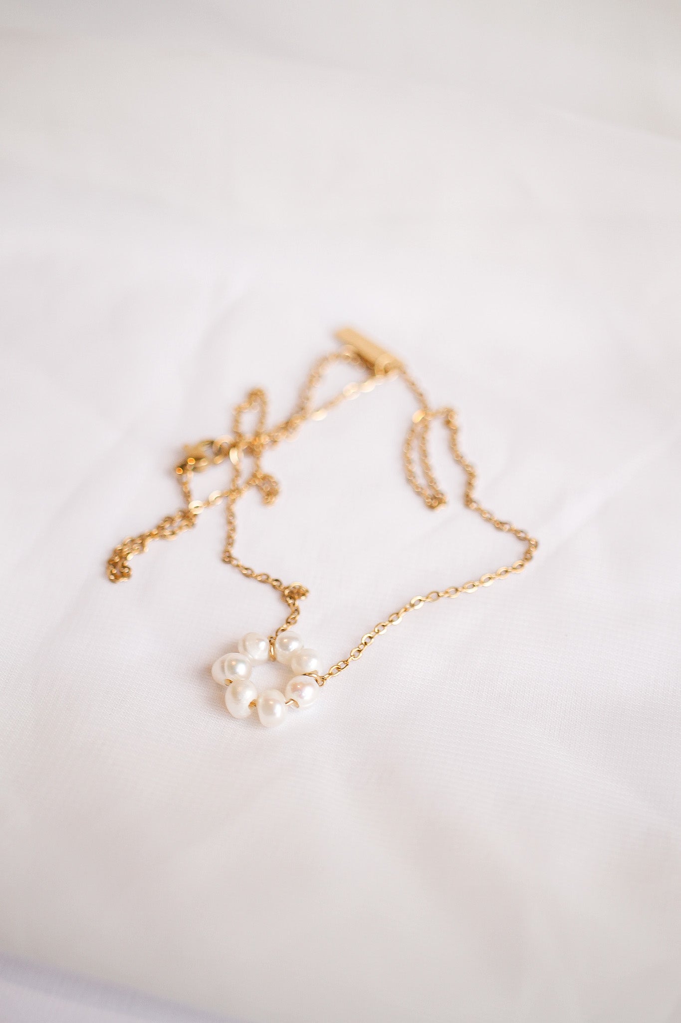 Lucy Necklace in Freshwater Pearl