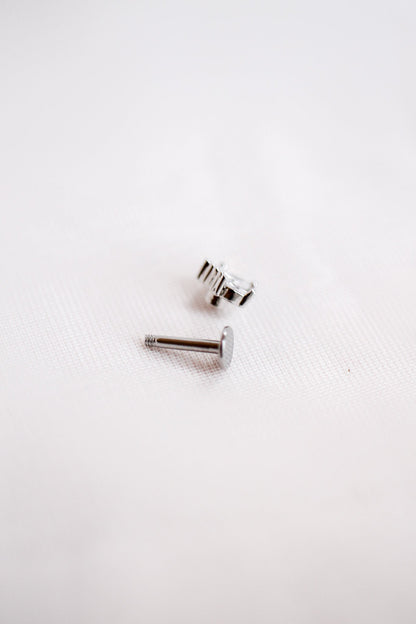 Royale Flat Back Stud in Silver