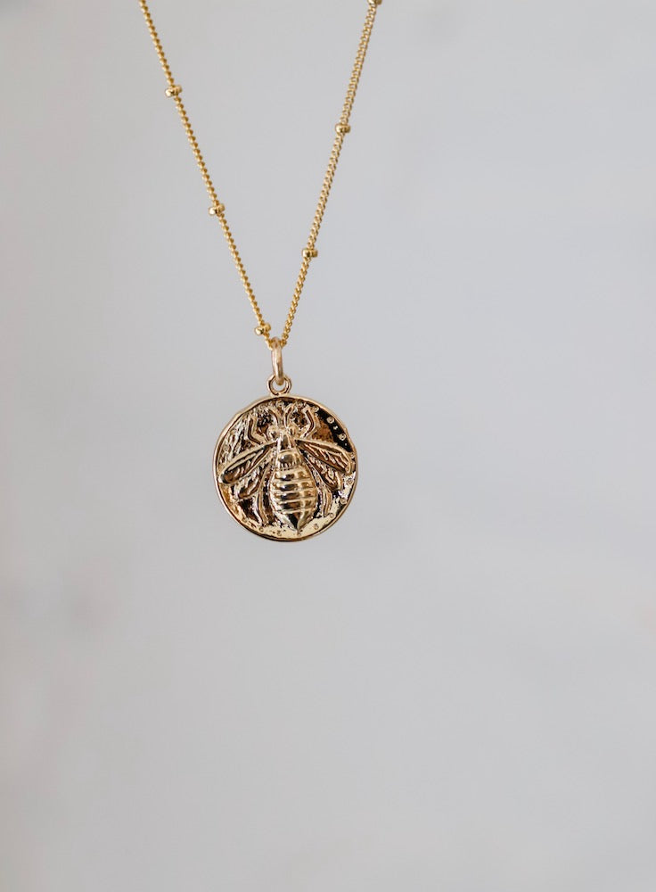 BEE MEDALLION NECKLACE