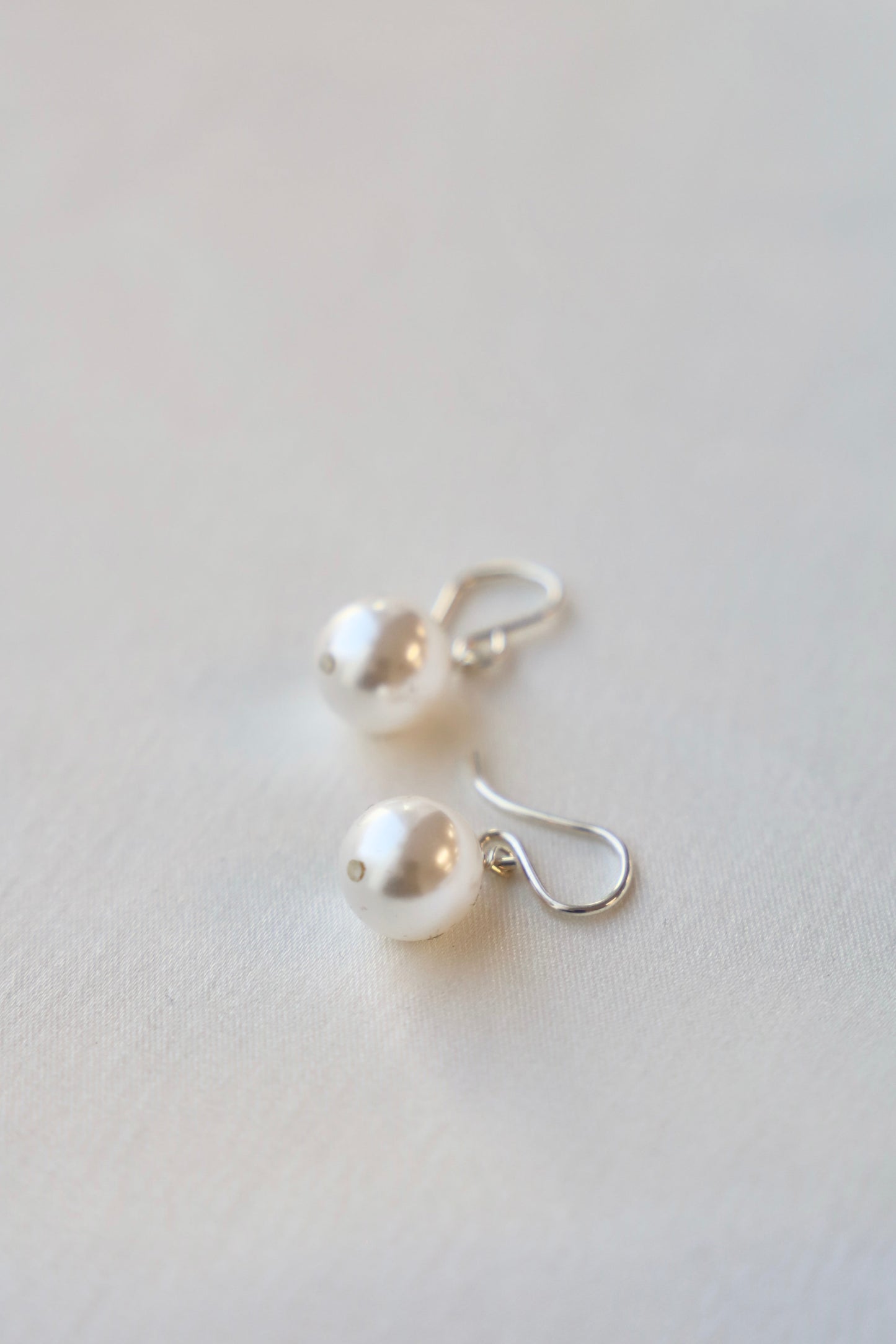 LARGE CLASSIC PEARL EARRING