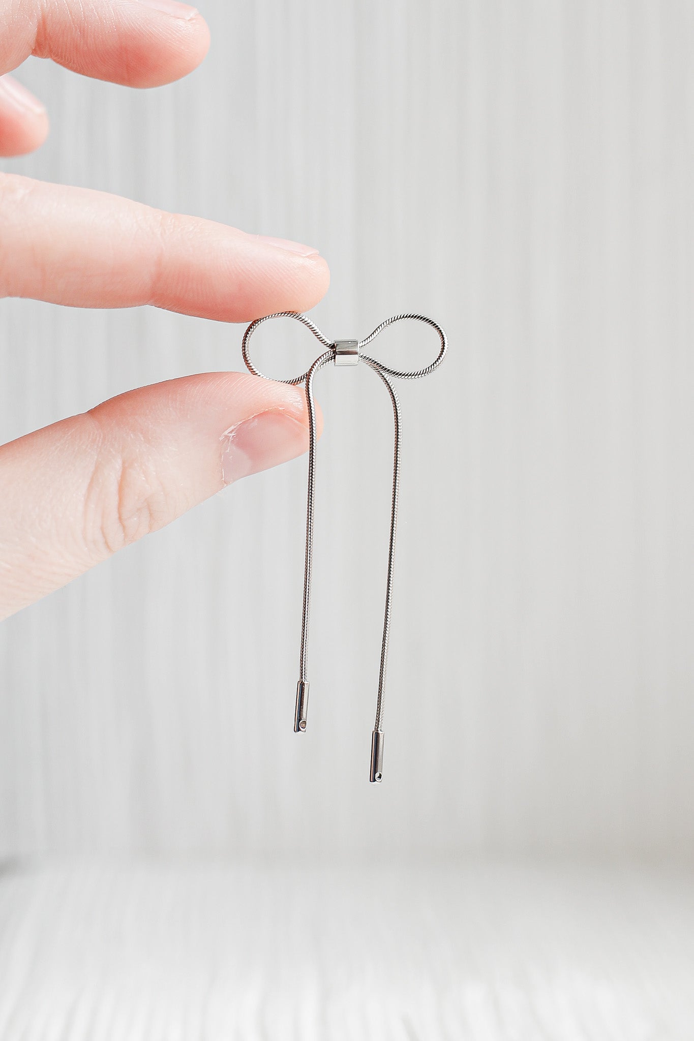 Lizzie Bow Earring in Silver