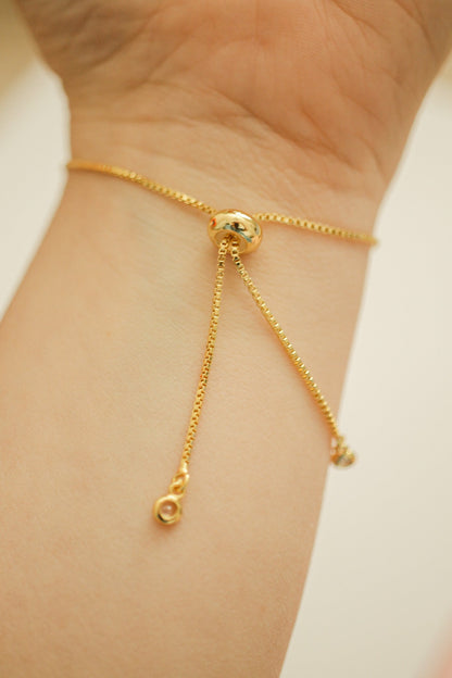 Nora Bracelet in Gold Leaves