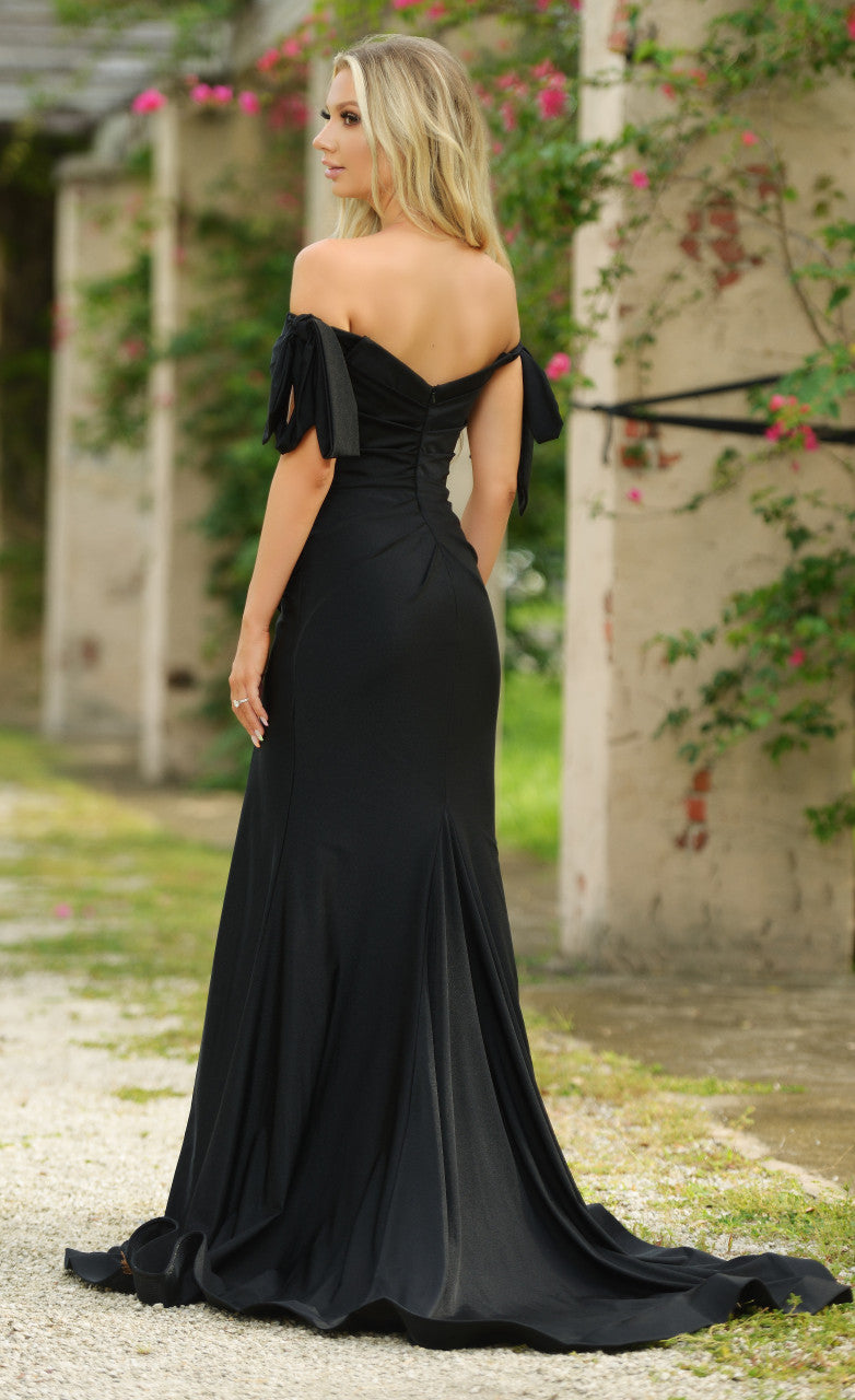 Black fashion fitted evening dress