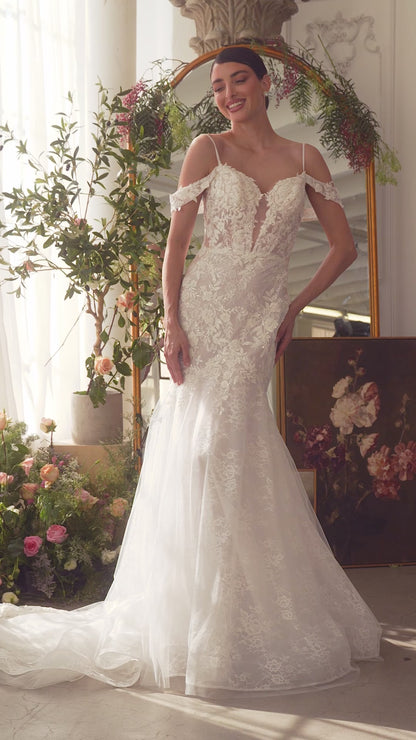 WL051-Fitted Lace Mermaid Wedding Dress-Andrea & Leo